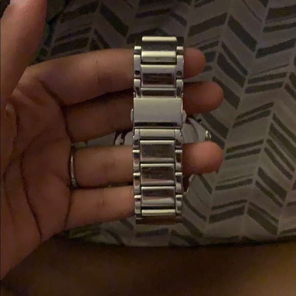 Authentic MK watch silver with diamonds - Picture 3 of 5